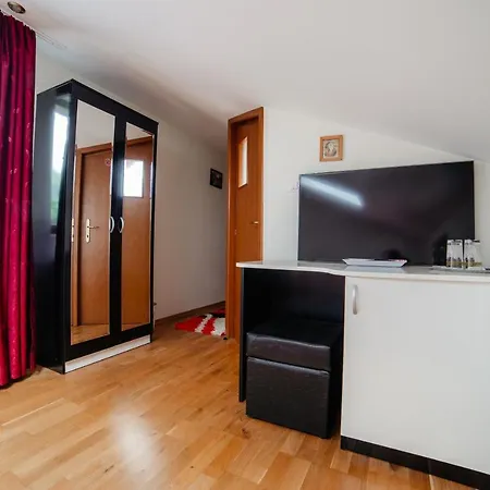 Pensiunea Floare De Colt 3* Dragoslavele