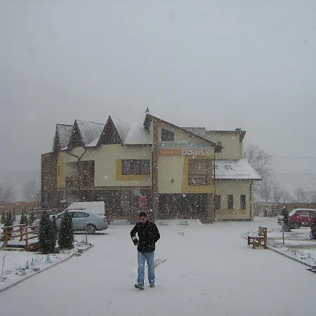 Hotel Pensiunea Floare De Colt